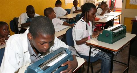 educação especial em angola